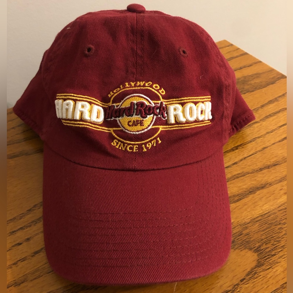 Hard Rock Cafe Hollywood Since 1971 35th anniversary One Fit Cap Hat Burgundy